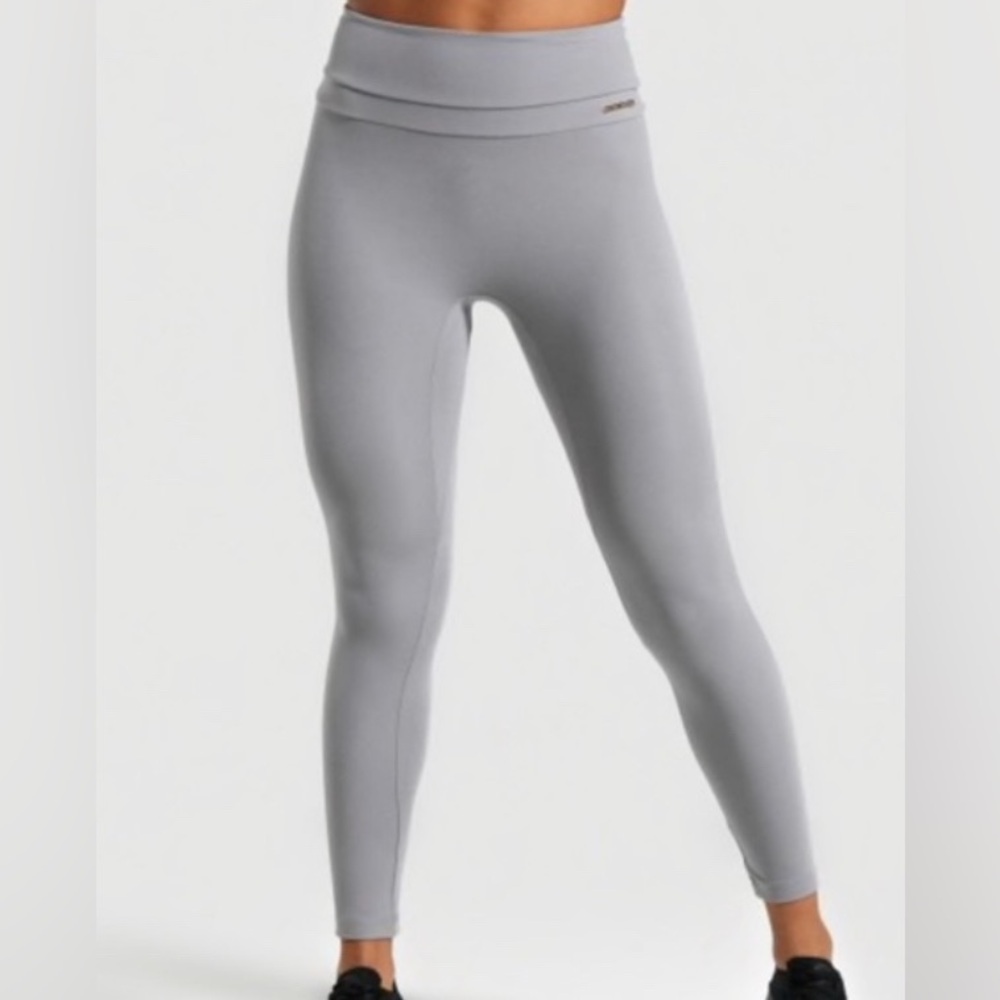 Gymshark Light Gray High-Waisted Leggings